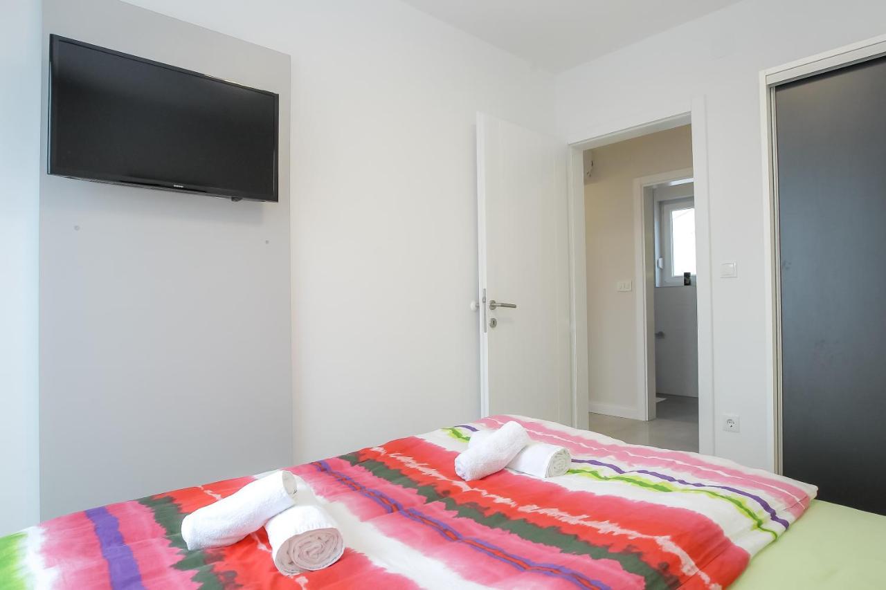 Apartments Tomana Новаля Номер фото