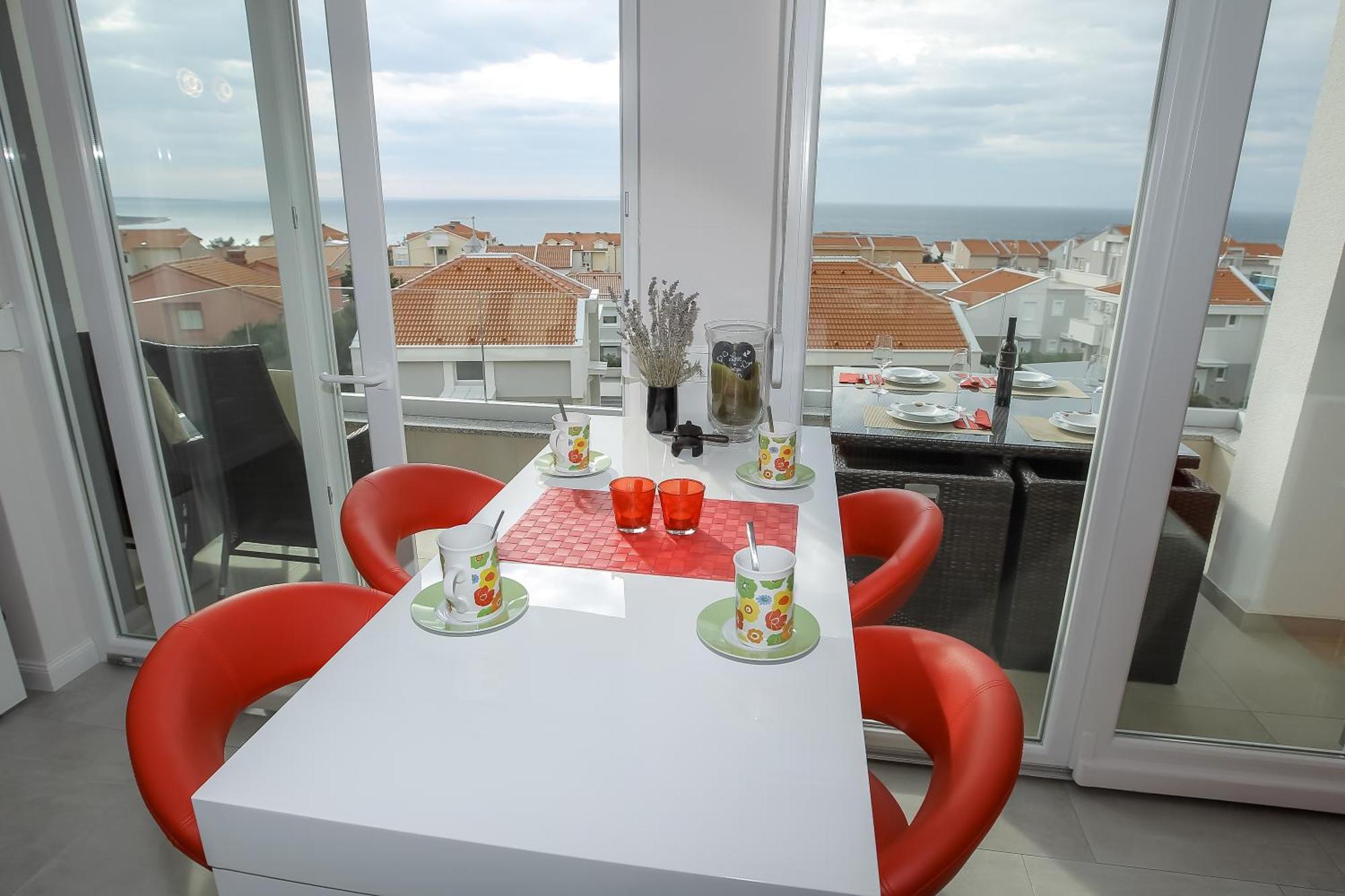 Apartments Tomana Новаля Екстер'єр фото
